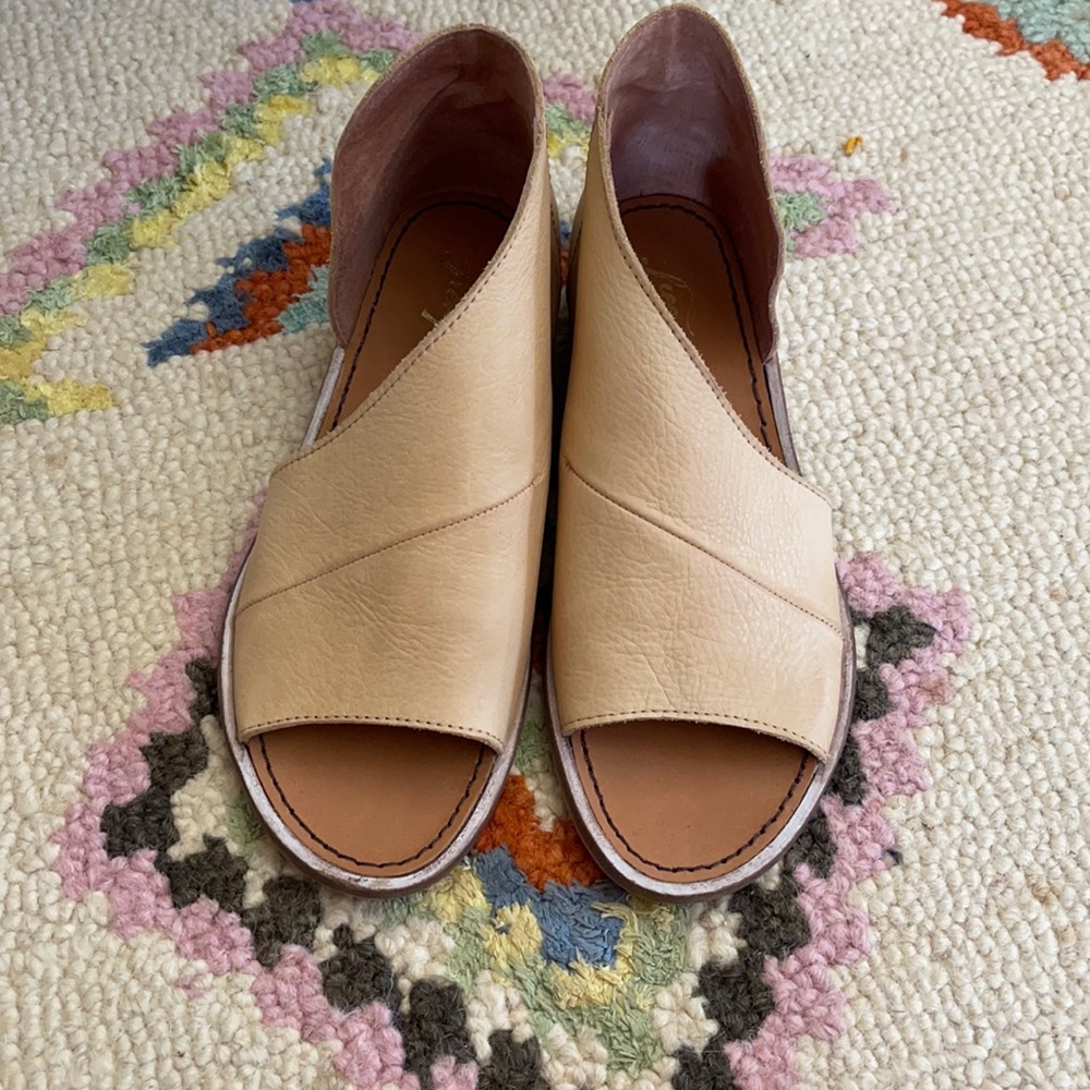 Free people light Tan Mont Blanc sandal
